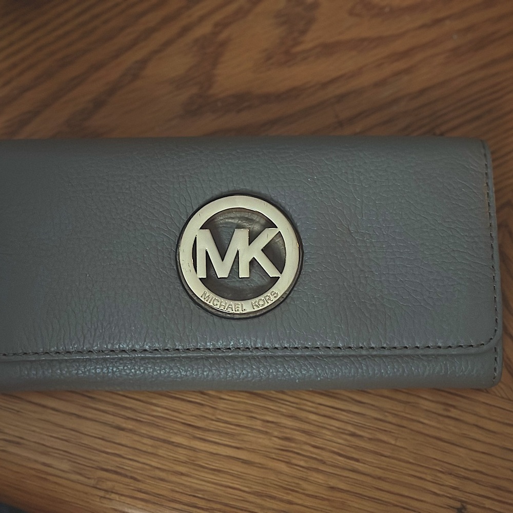 Michael Kors wallet